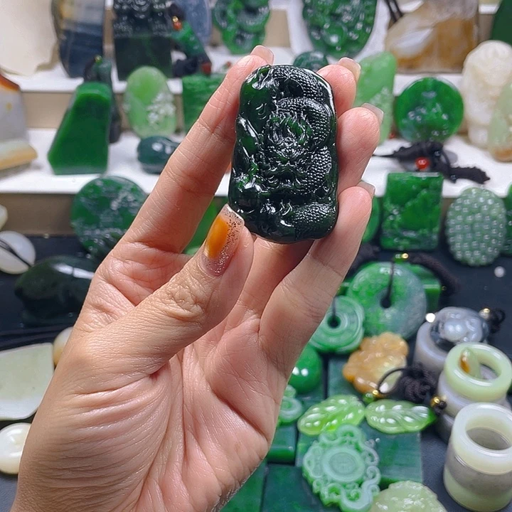 和田玉未镶嵌珠宝半成品