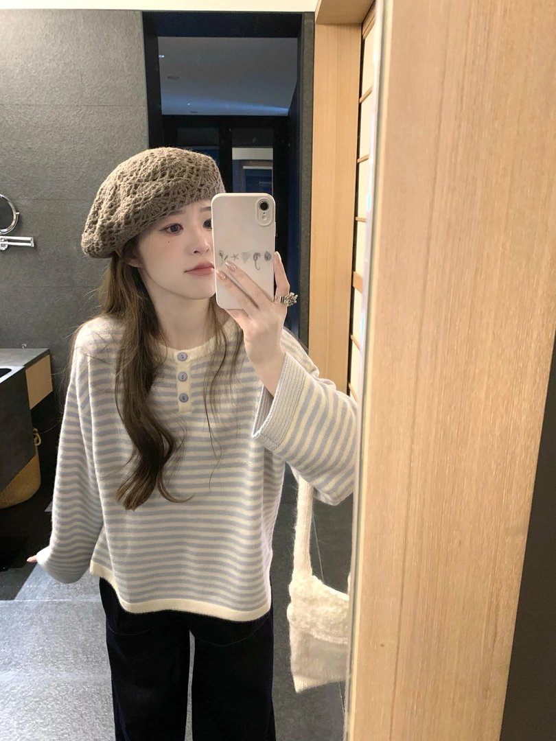 【蓝条奶泡】韩系ins风时尚可爱蓝色条纹针织毛衣上衣藏青色牛仔裤