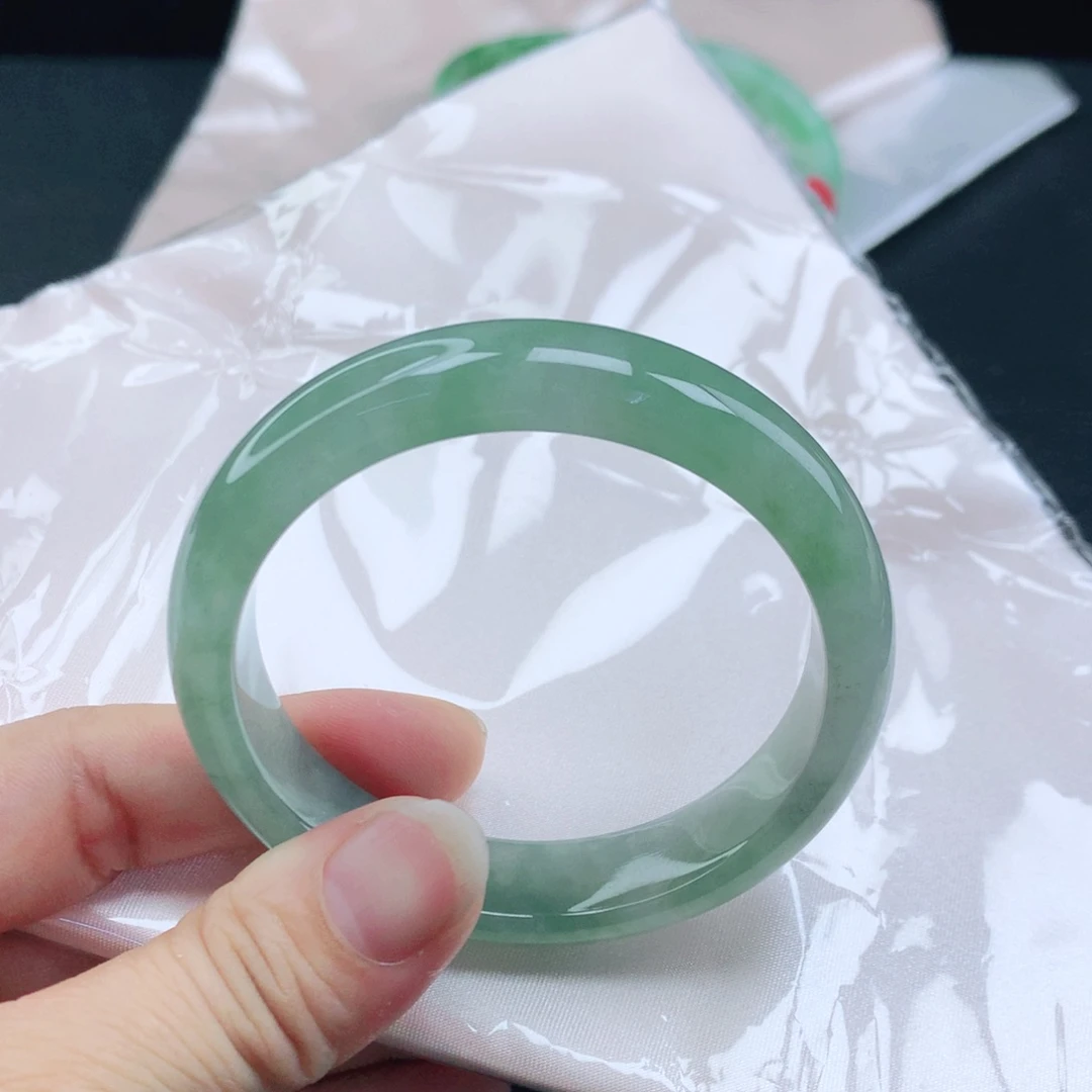 翡翠未镶嵌手镯54+冰绿翡翠手镯