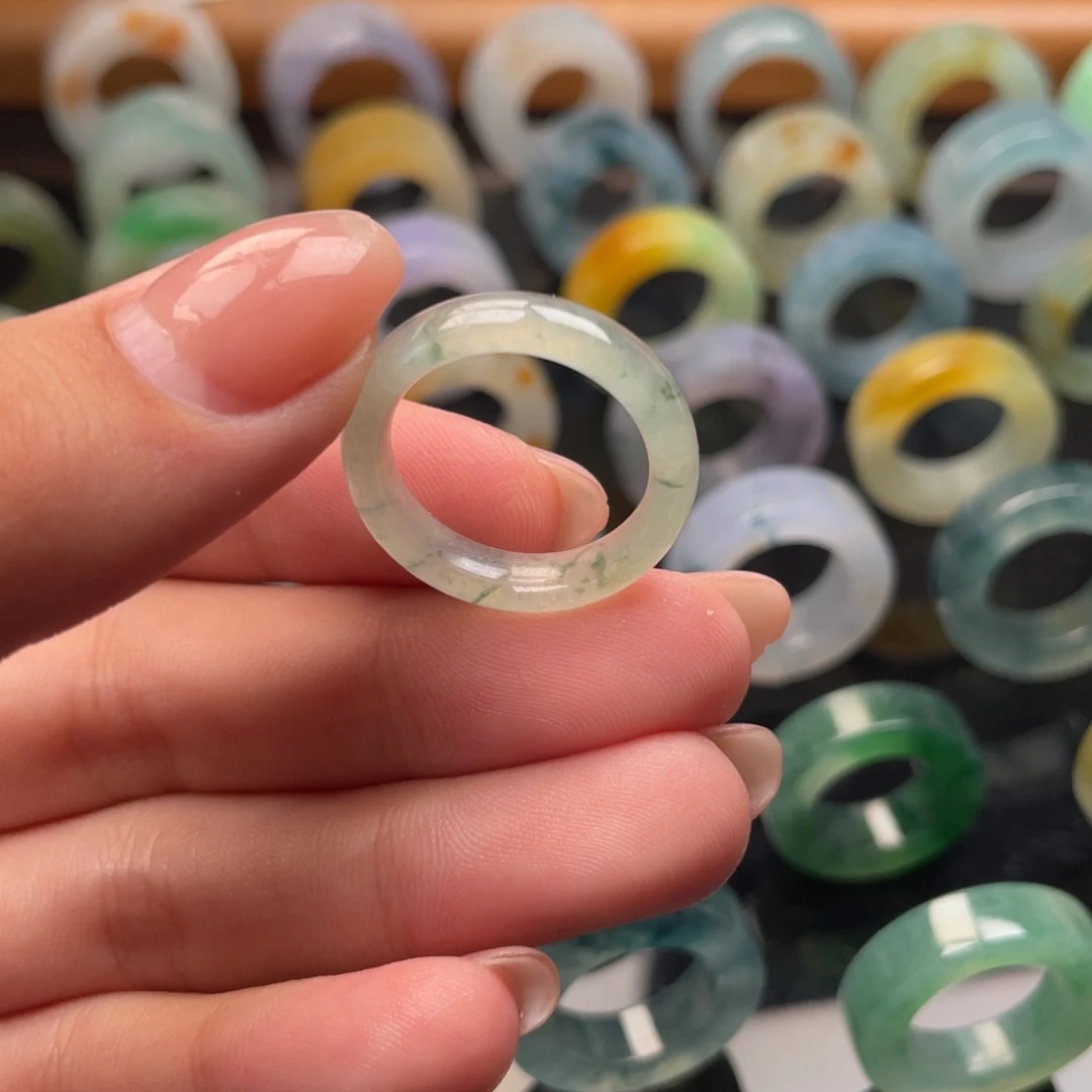 未镶嵌定制翡翠戒指