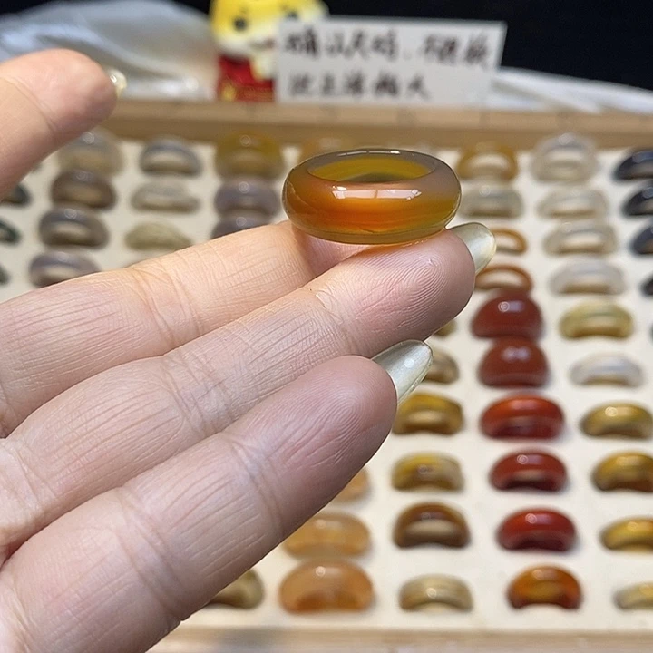 玛瑙/玉髓未镶嵌戒指A15港17不退换