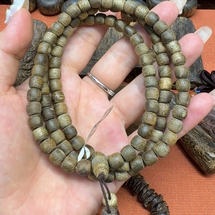 大叶紫檀（黑酸枝木类）