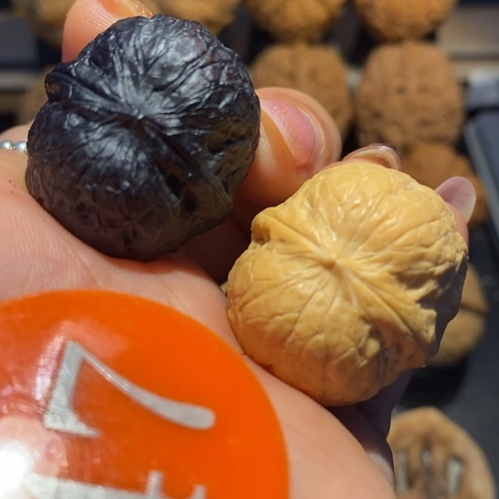 核桃双龙戏珠尺寸30