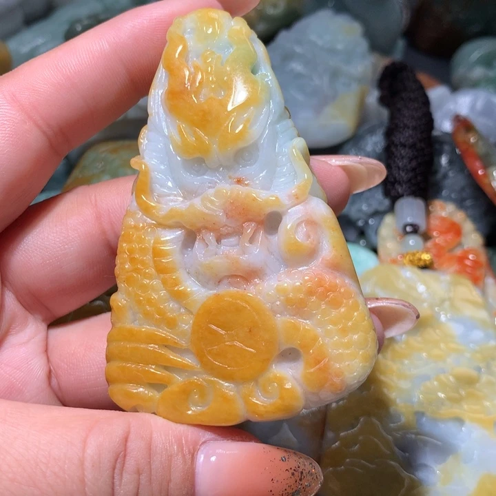 翡翠未镶嵌颈饰保真天然A货翡翠