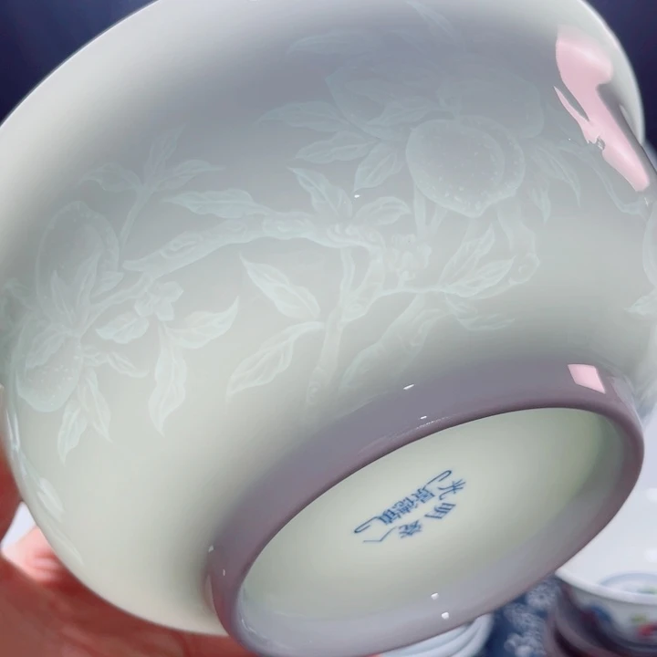 青花玲珑7寸面碗寿桃