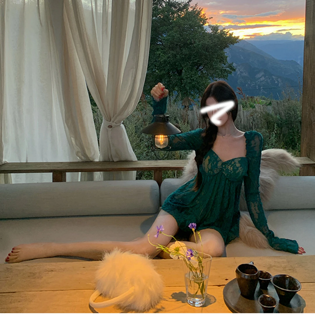 法式蕾丝衫女2025秋季高级感气质方领修身纯欲性感蕾丝长袖上衣