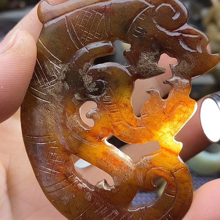 未镶嵌蛇纹石玉颈饰