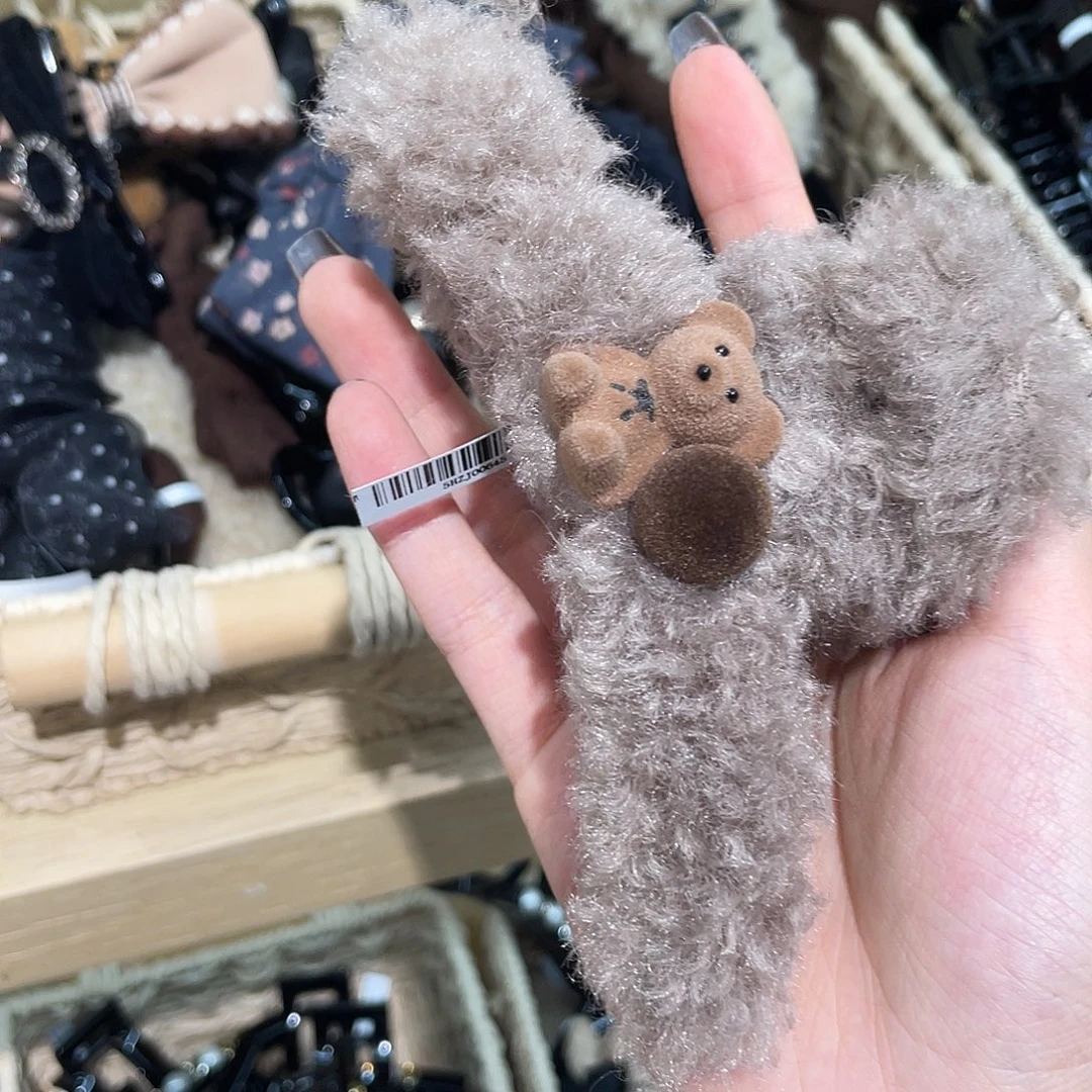 硅胶非金属卡其色小熊13抓