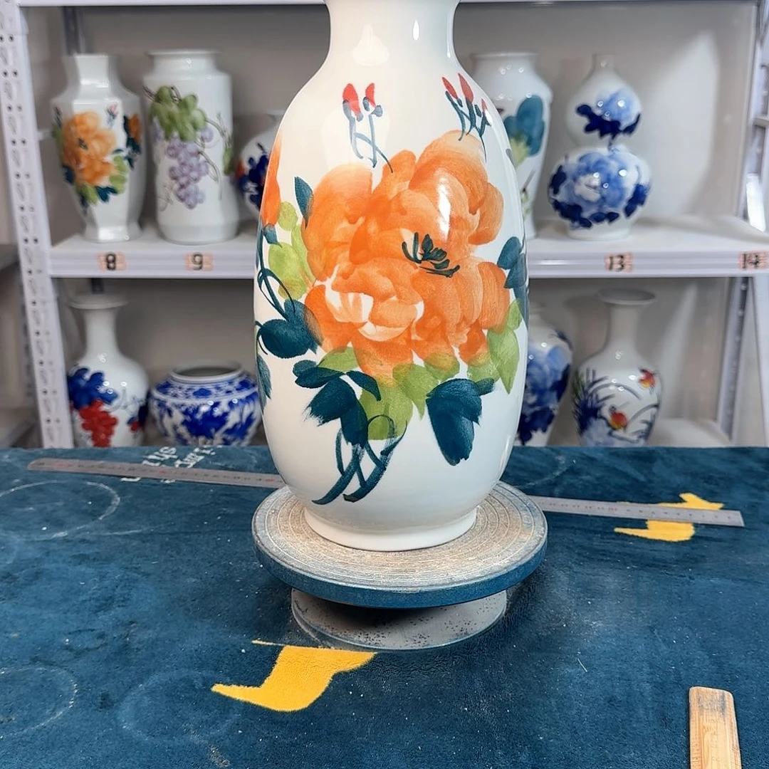 摆件景德镇陶瓷冬黄牡