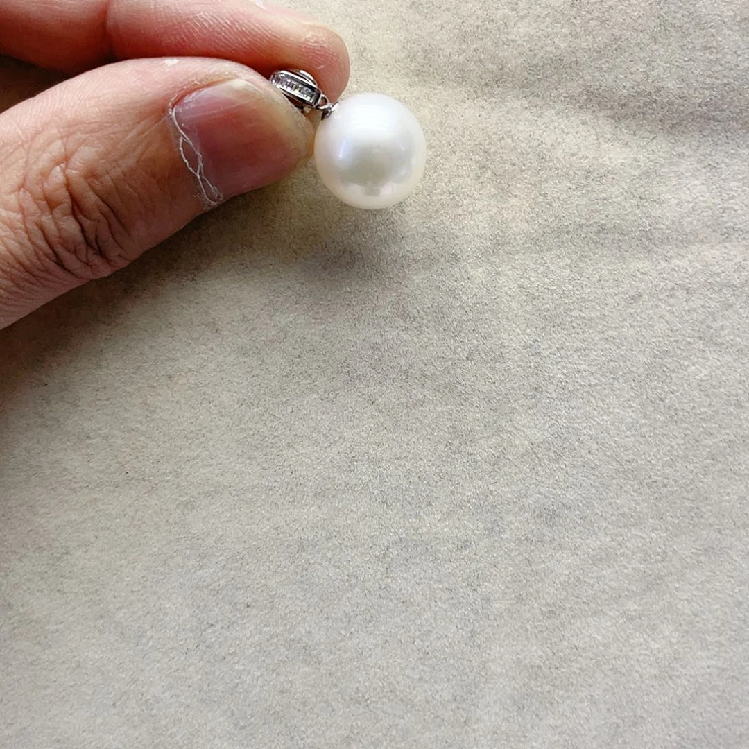 海水珍珠颈饰18K金镶嵌