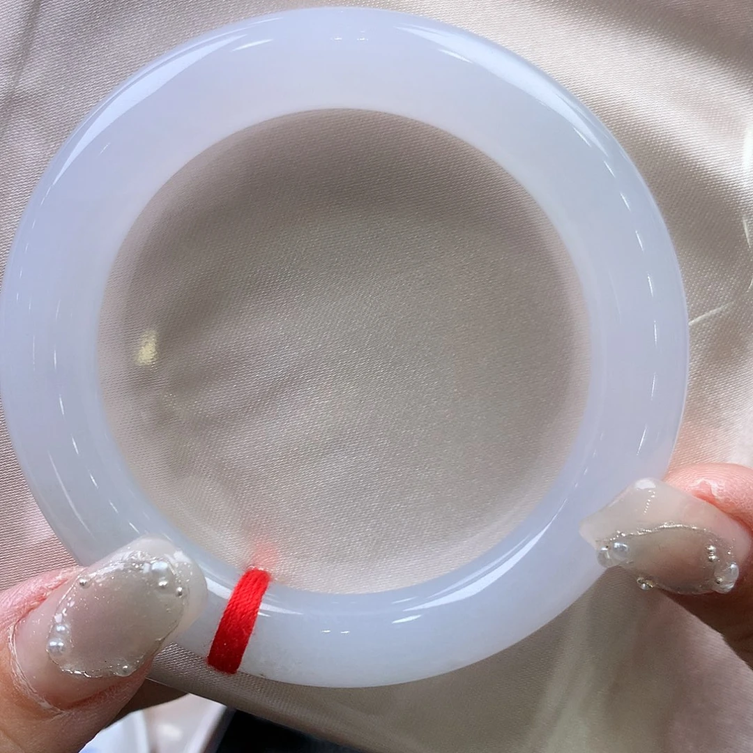 翡翠未镶嵌手镯52.8圆条