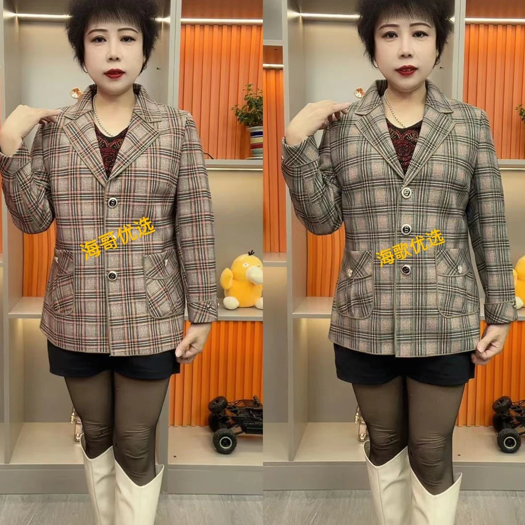 中老年妈妈洋气减龄格子西装女休闲宽松显瘦遮肚外套