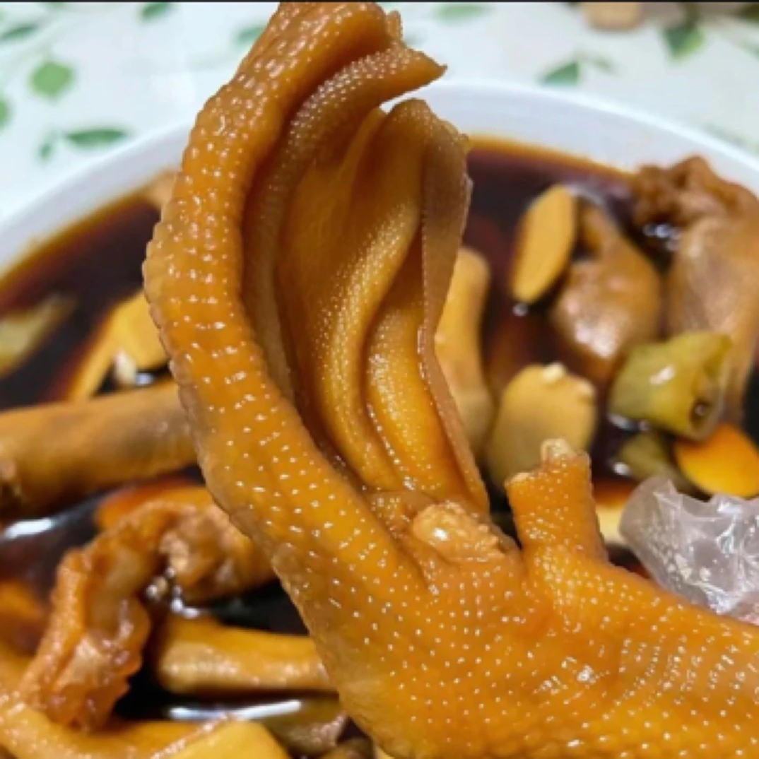 【等于弟】泡椒鸭掌 即食休闲零食解馋小吃约900克 干