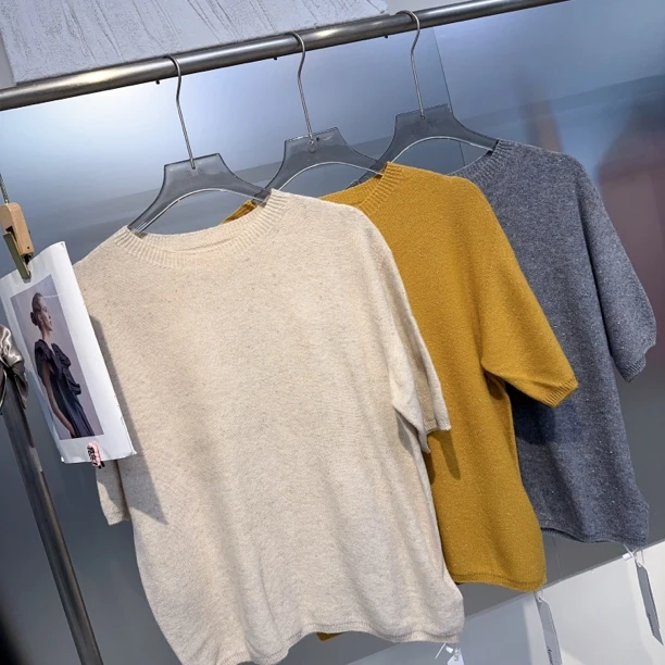 晓晓甄选-时尚亮闪闪简约女士秋季毛衫