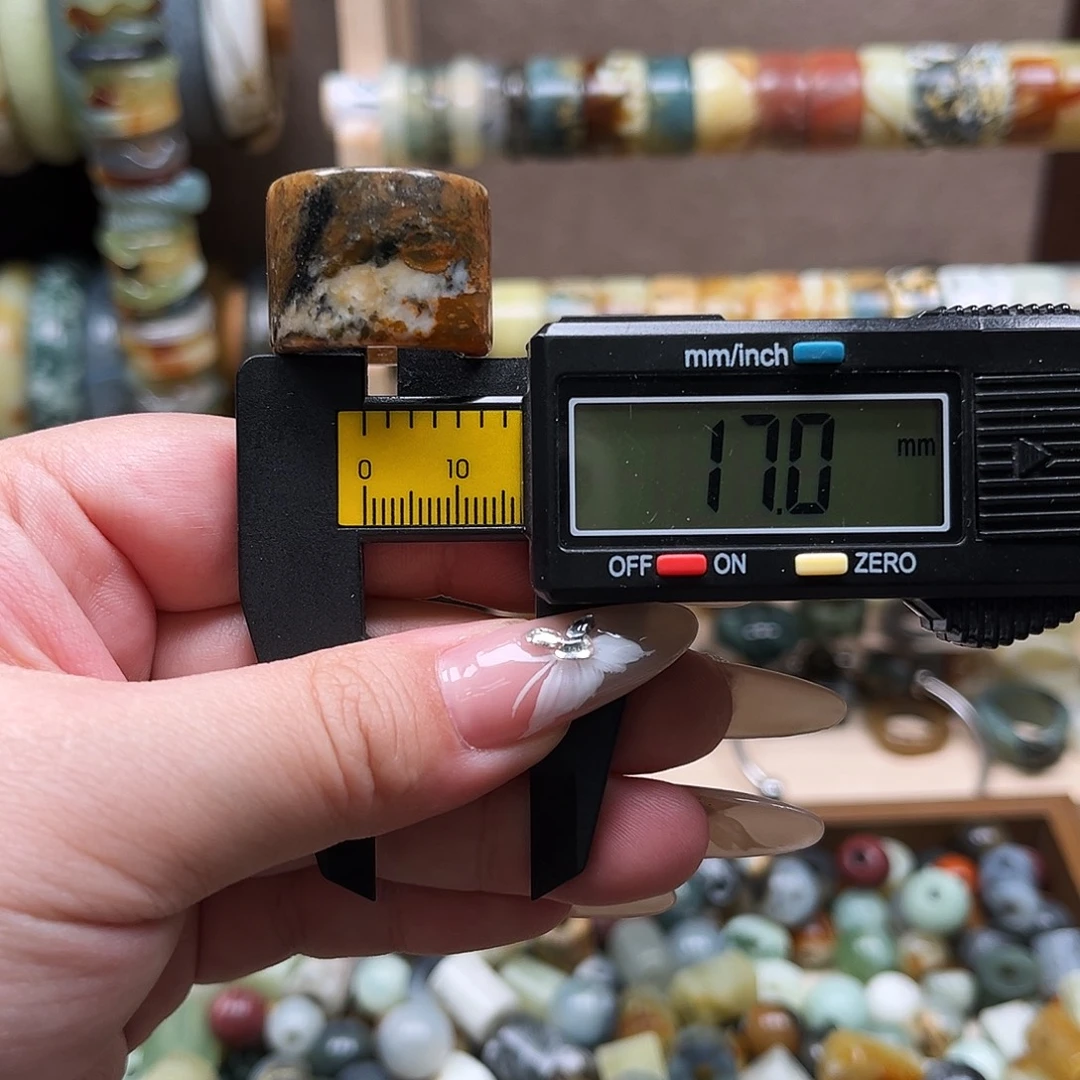 蛇纹石玉未镶嵌戒指17.1三个58包邮