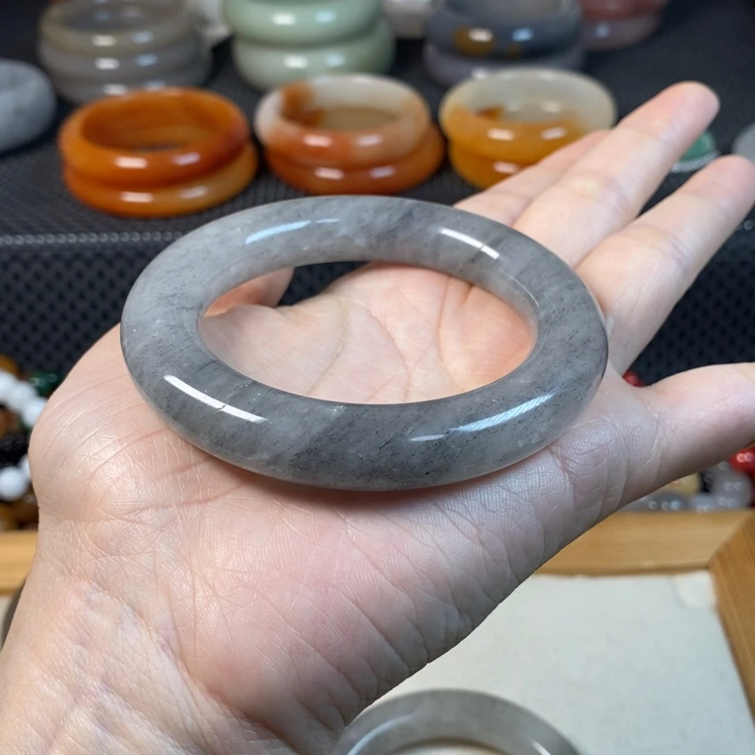 未镶嵌手镯石英质玉羊*咩