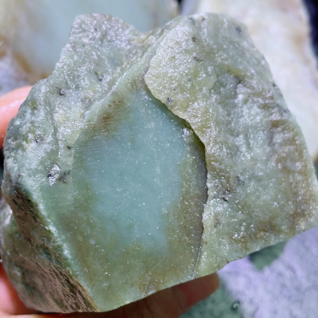 和田玉未镶嵌珠宝半成品