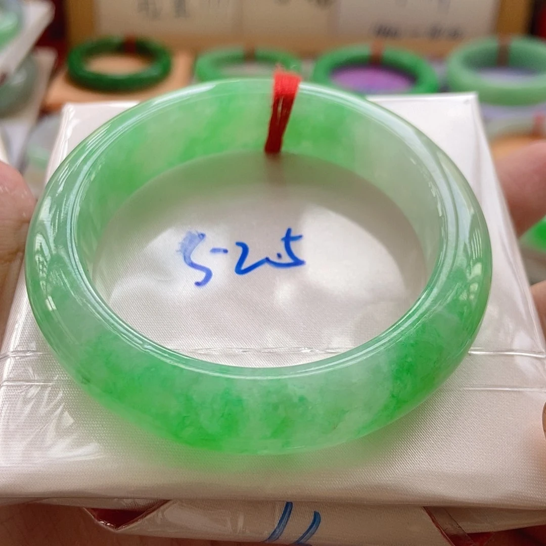 未镶嵌手镯翡翠仙***姐手镯