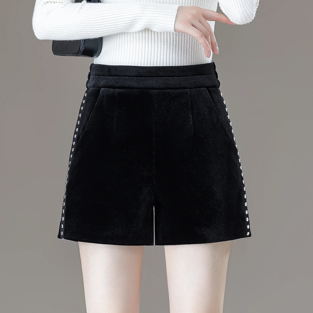 金丝绒直筒打底短裤女秋冬2025新款高腰修身显瘦休闲百搭外穿靴裤