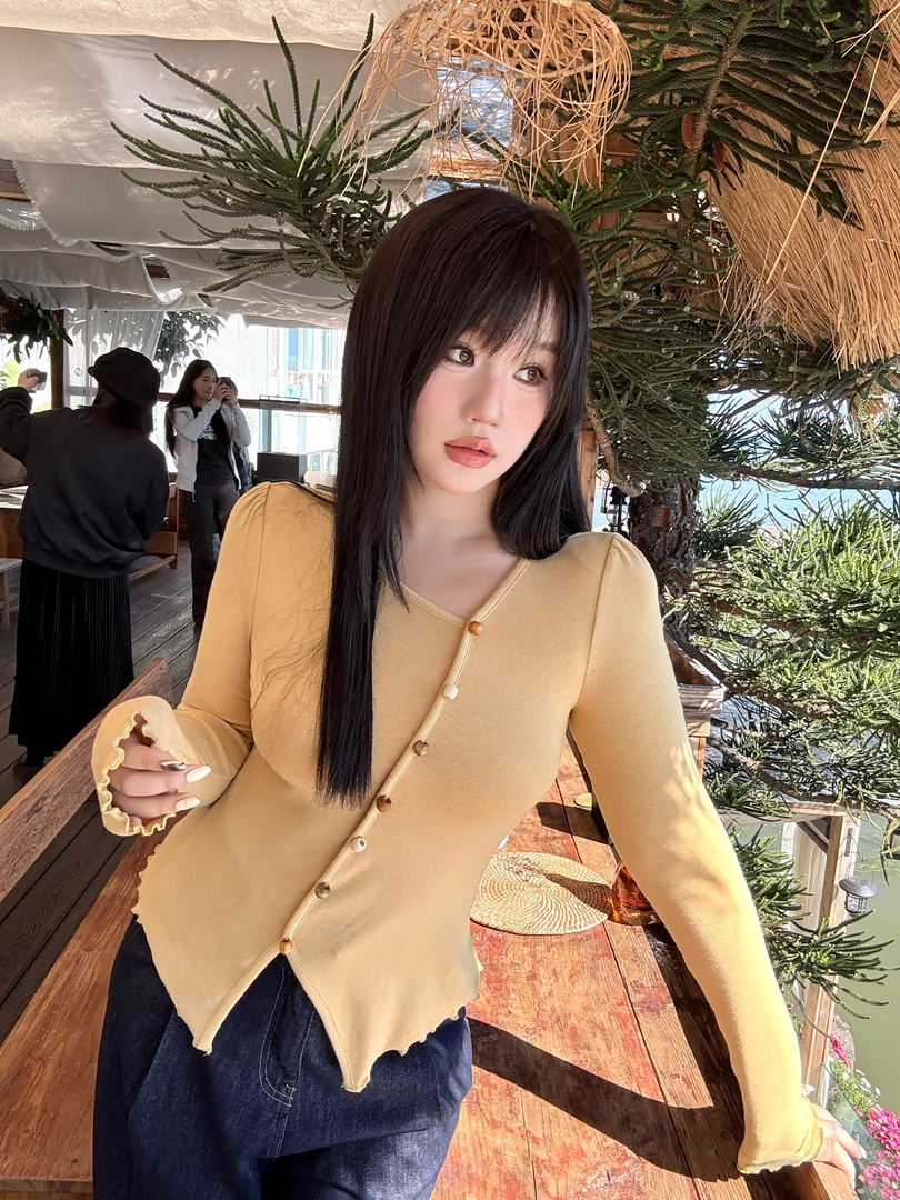 月半鱼【暖云天】早春毛针织打底衫显瘦显身材复古修身长袖上衣