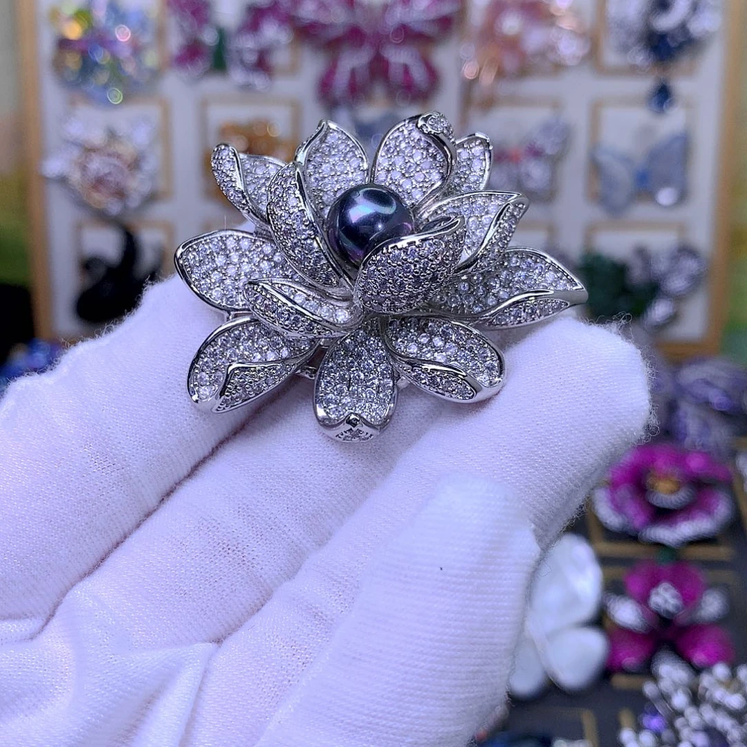 合成立方氧化锆铜胸针胸花