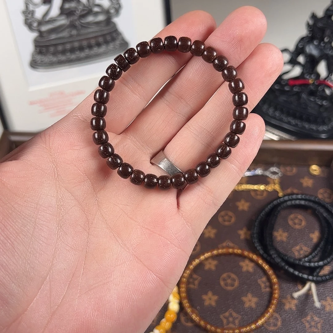 吊坠椰蒂溜达玩溜达玩