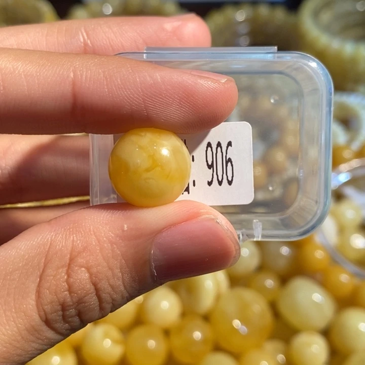 Z***琥珀未镶嵌珠宝奇石906