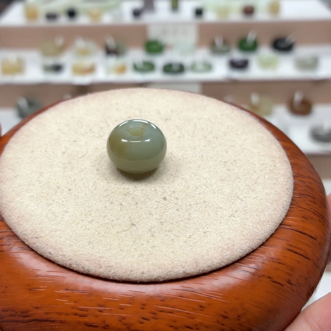 懿***和田玉未镶嵌戒指99