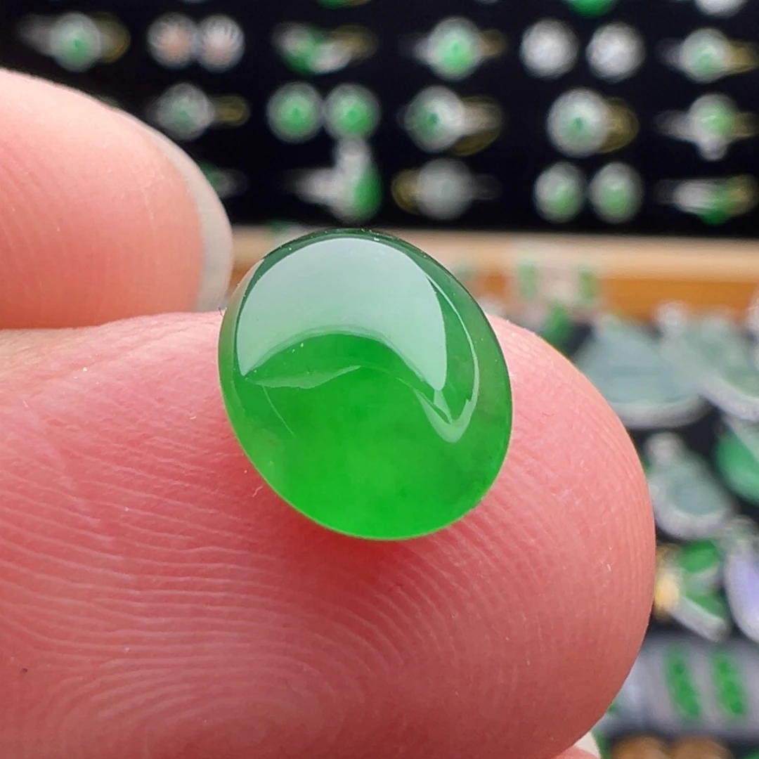 翡翠未镶嵌颈饰蛋面9.1