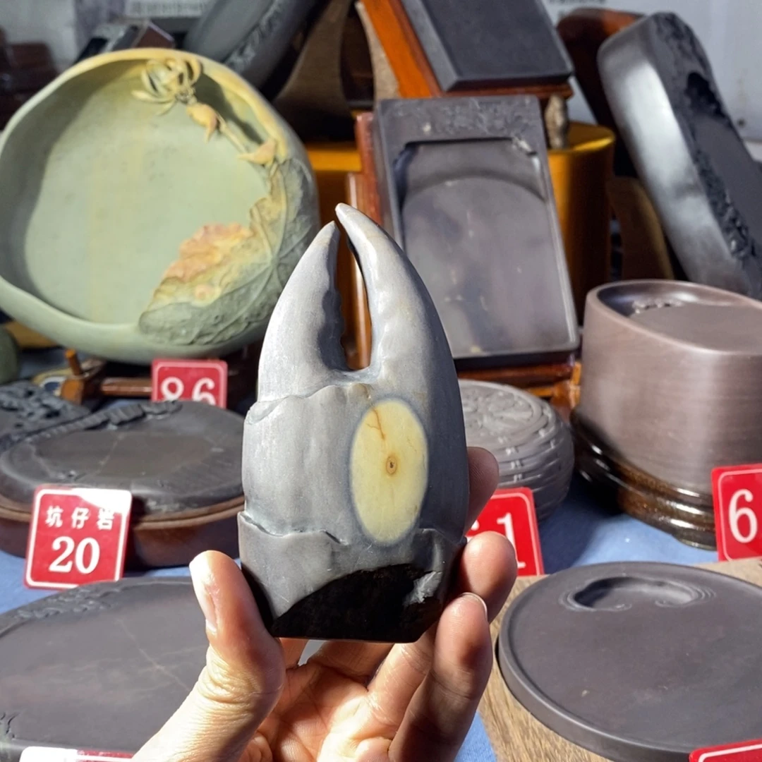 梅花坑手玩蟹钳—一－