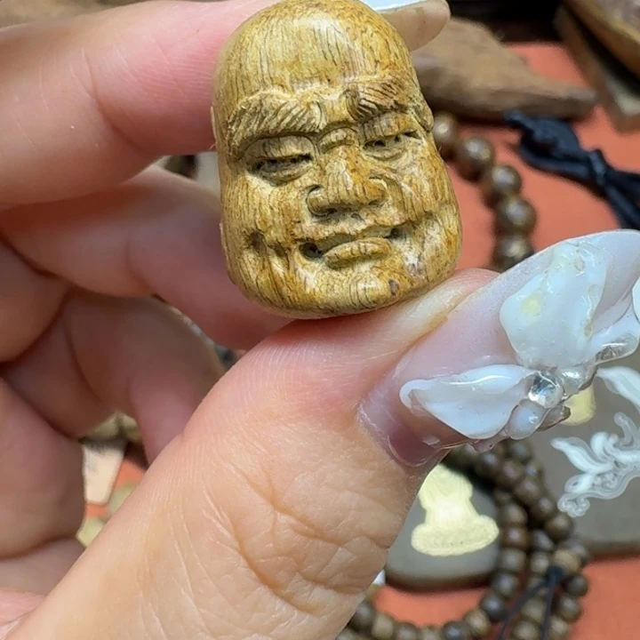 大叶紫檀（黑酸枝木类）