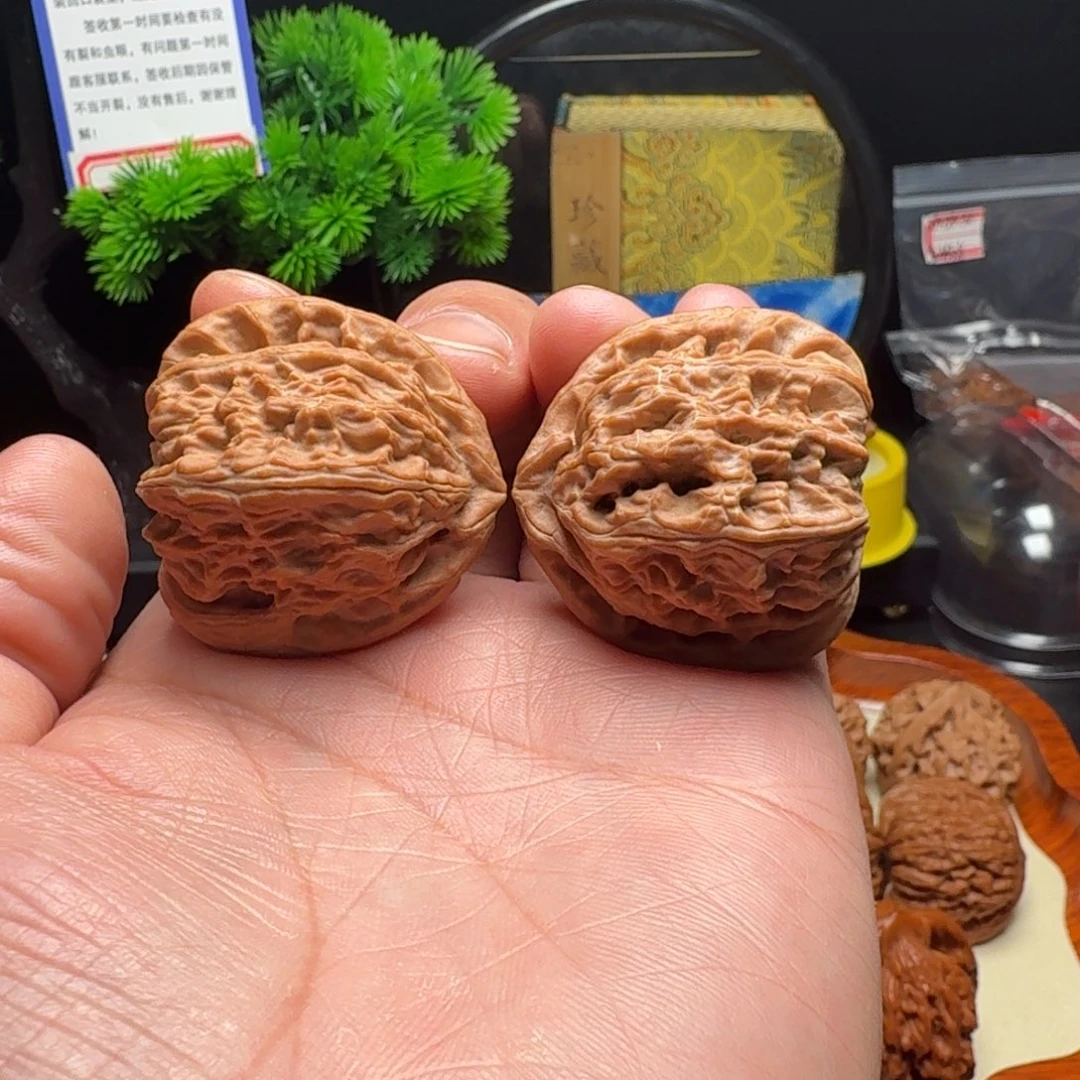 把件文玩核桃全品三角白38