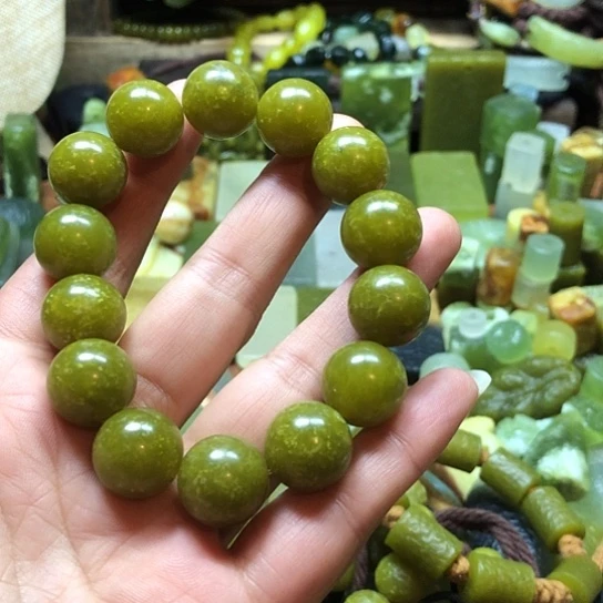 未镶嵌岫玉吊坠我**平