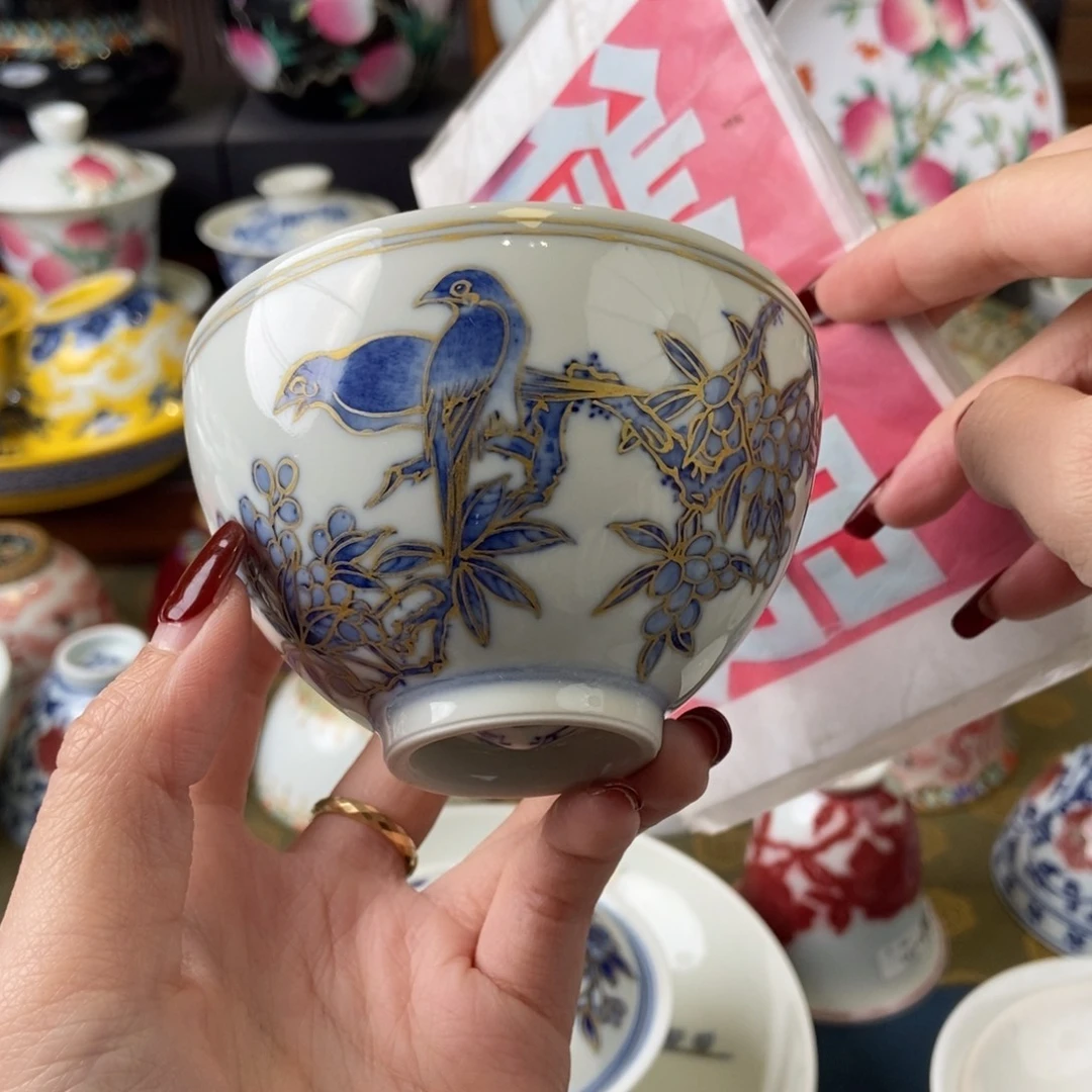 陶瓷艺术家的作品是一种