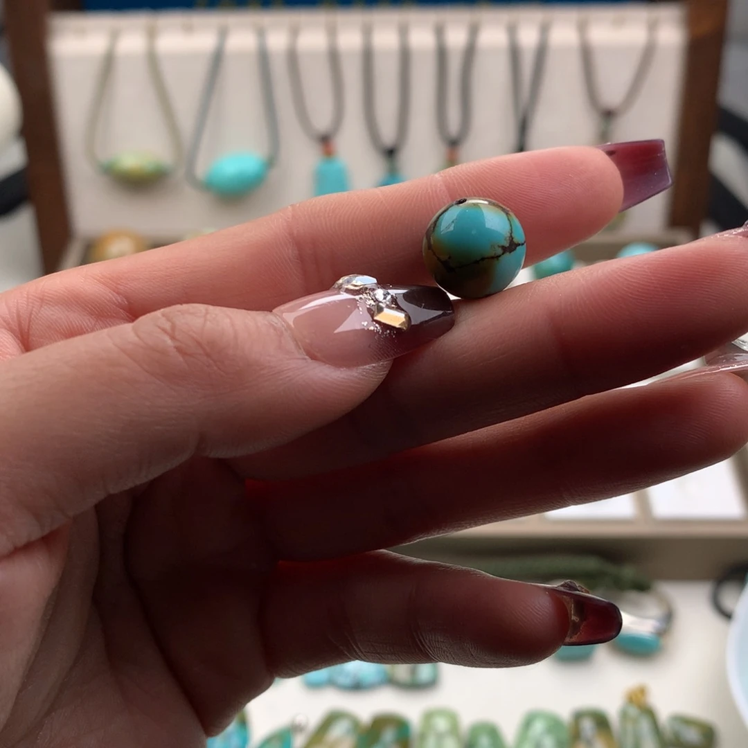 绿松石配饰未镶嵌