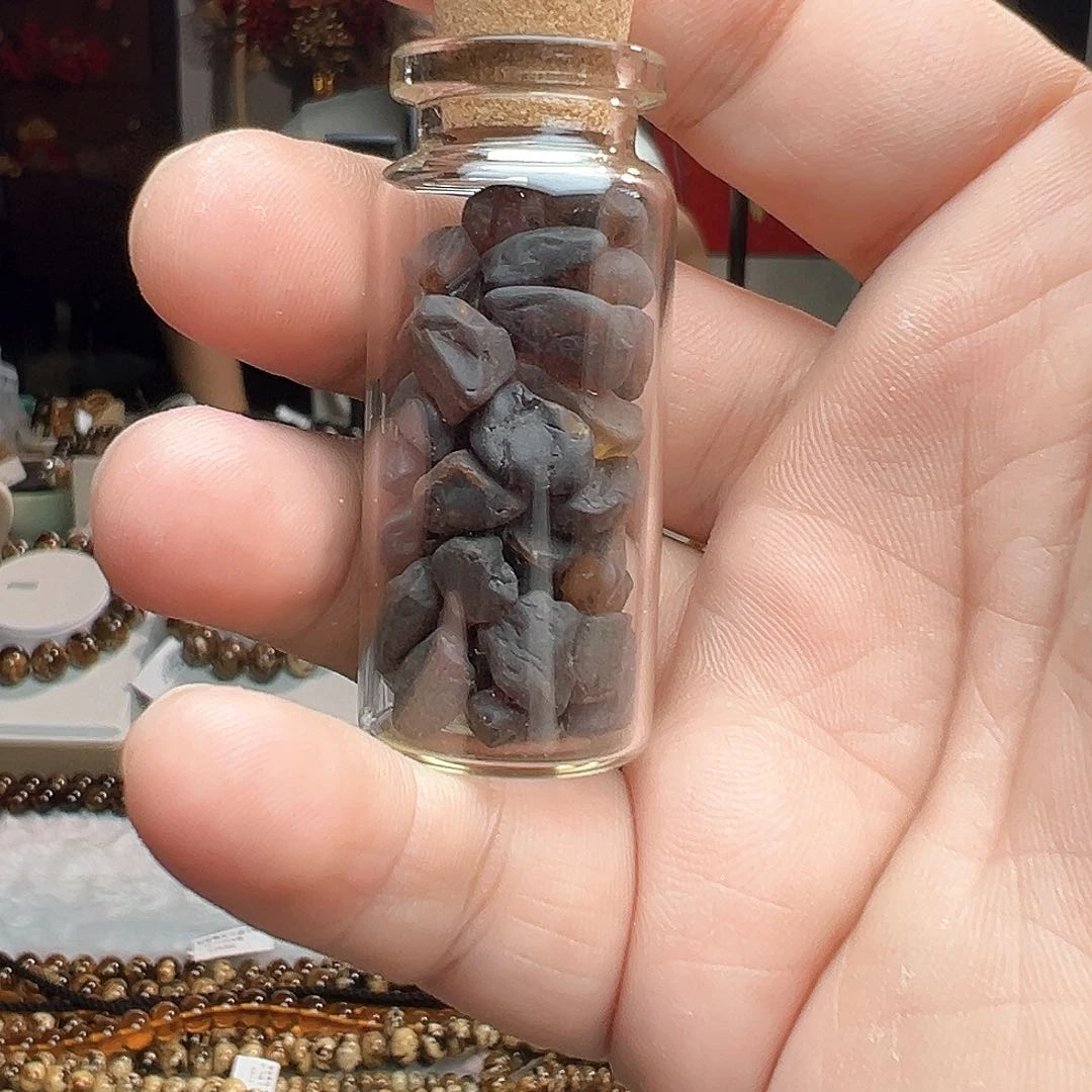 未镶嵌颈饰琥珀抚顺