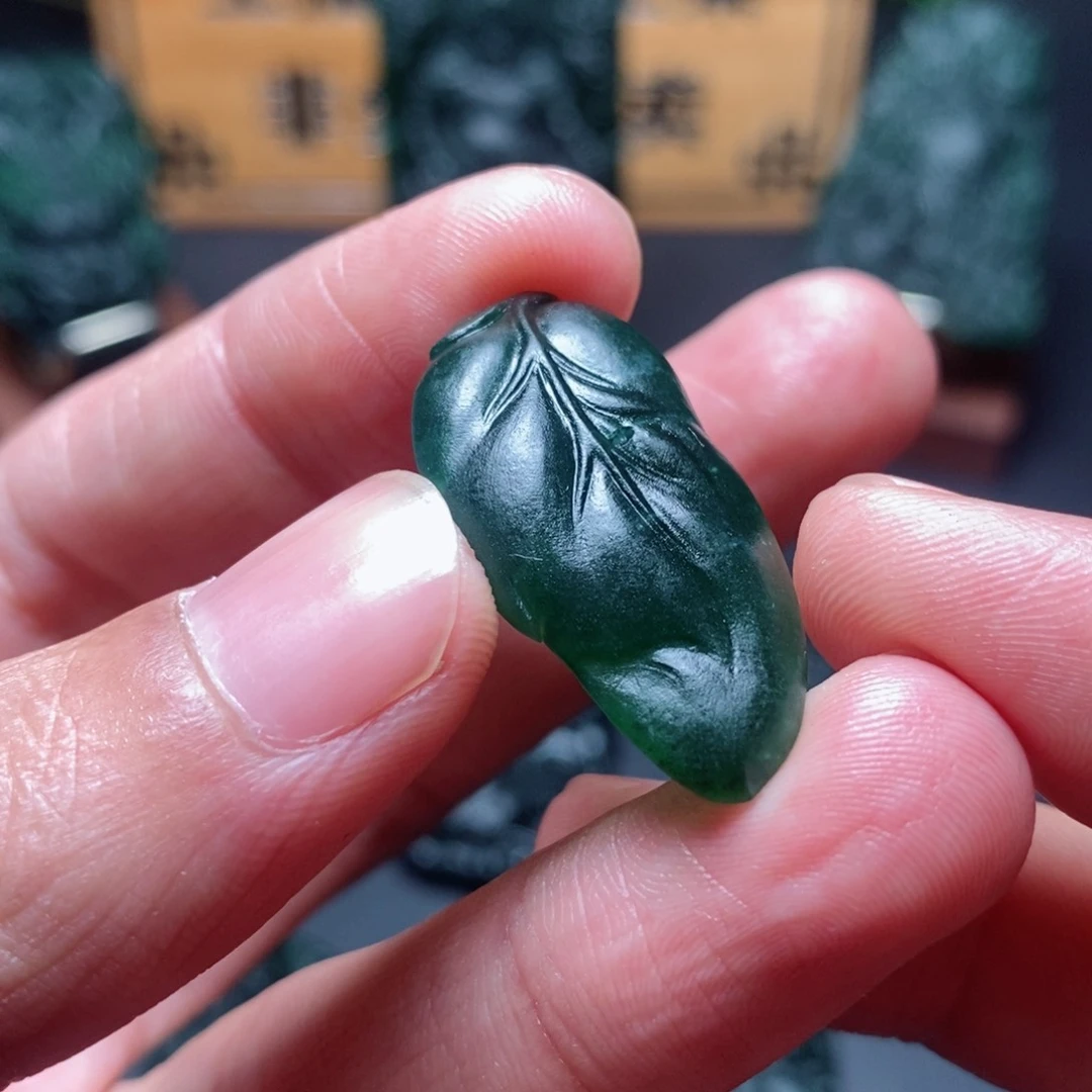 定制翡翠未镶嵌天然A货翡翠S