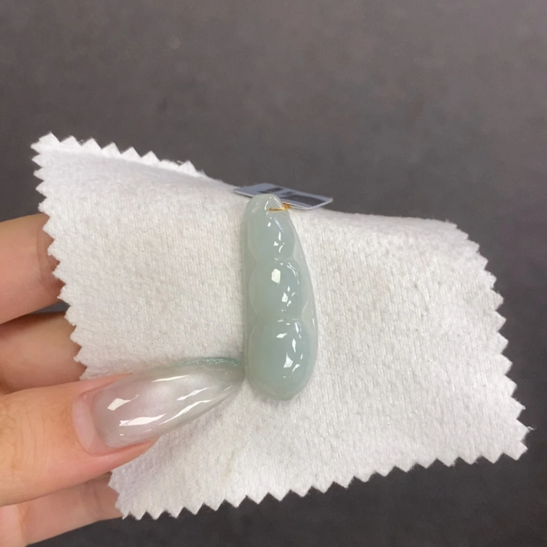 【闪购商品】颈饰未镶嵌翡翠福豆