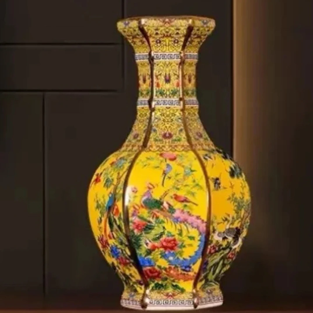 粉彩梅珐琅彩摆件