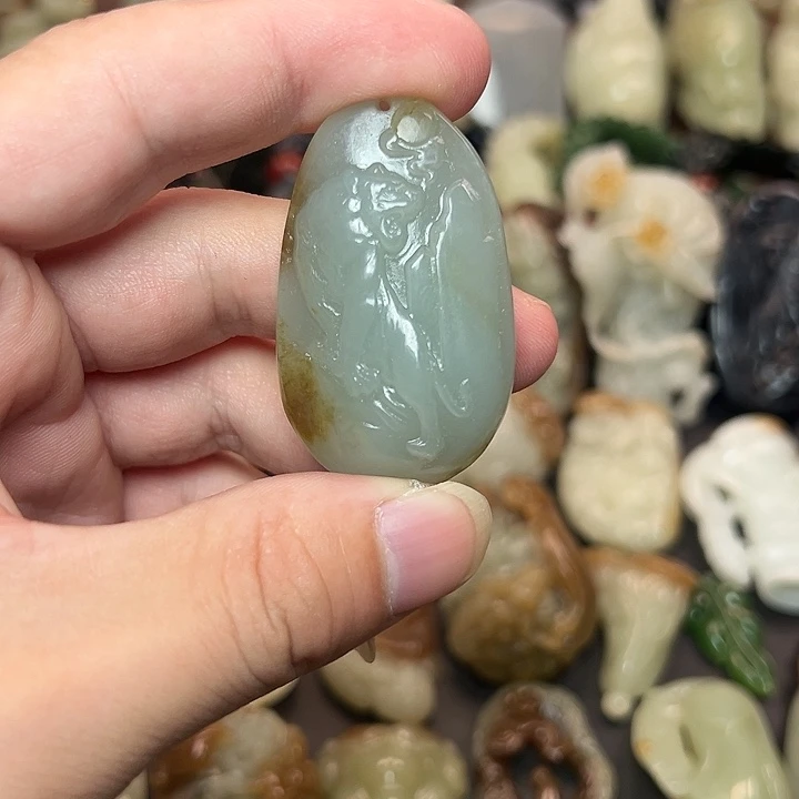 和田玉未镶嵌挂件