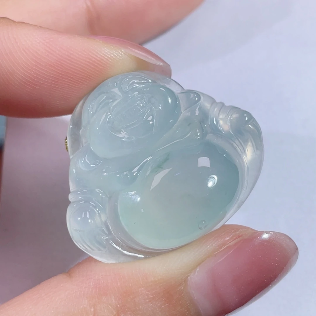 翡翠未镶嵌颈饰佛公