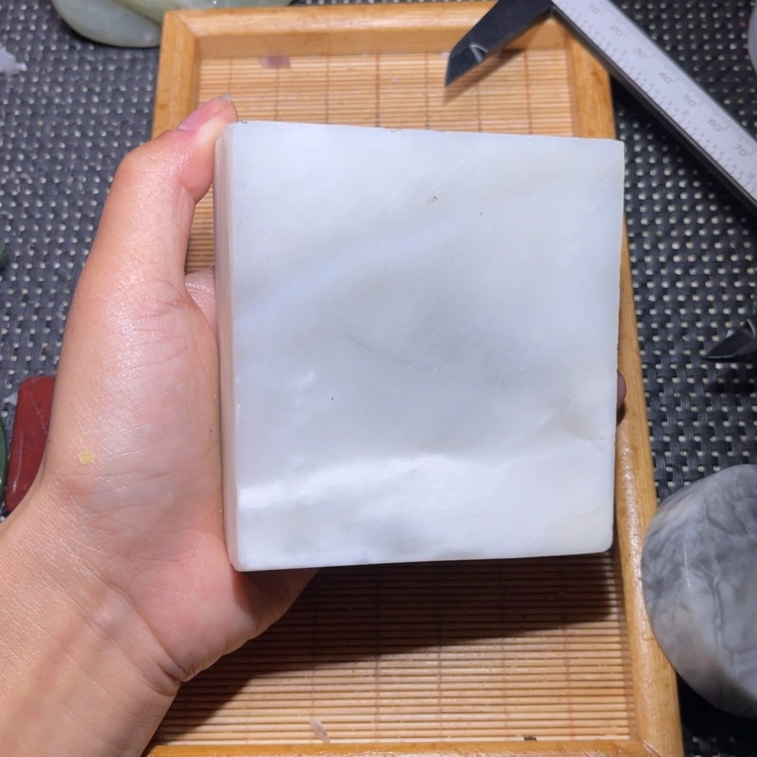 未镶嵌和田玉车挂