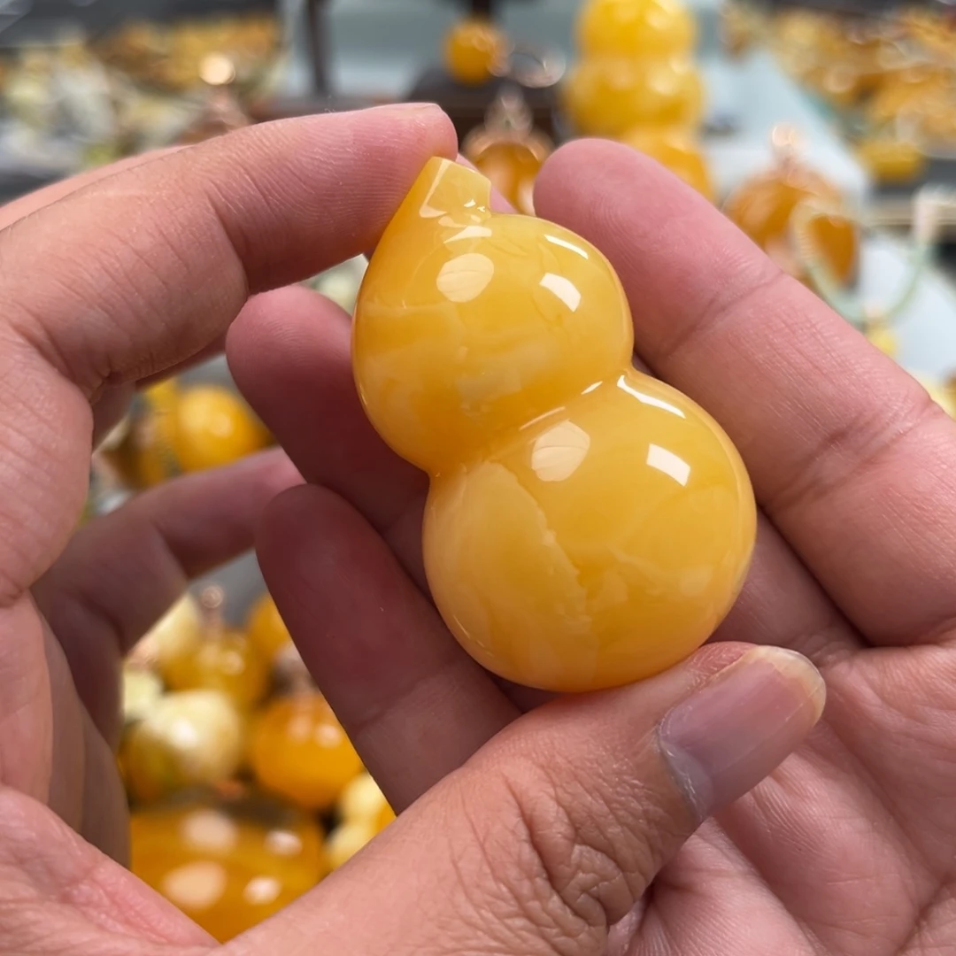未镶嵌蜜蜡珠宝奇石