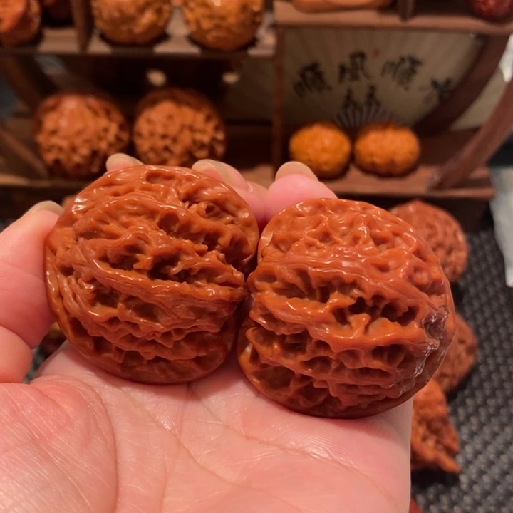 和***尘文玩核桃吊坠苹果园0055