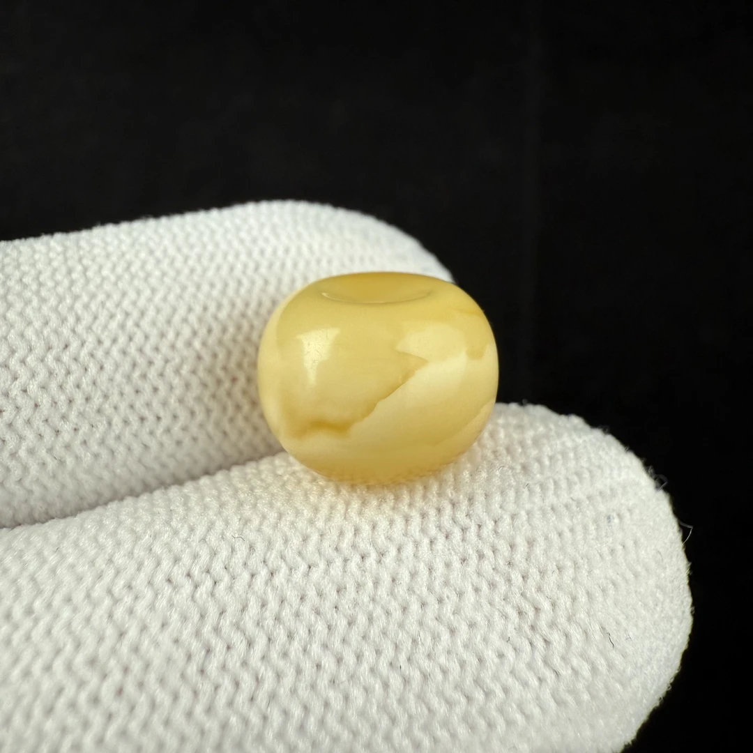 B4819天然蜜蜡 俄料瑕疵扣子墩子12.8*9.4mm 一物一图 假一罚十
