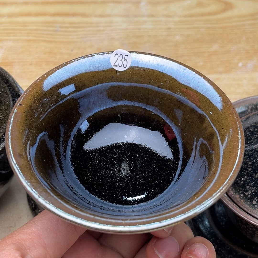 茶盏义兴龙窑坚持真柴烧
