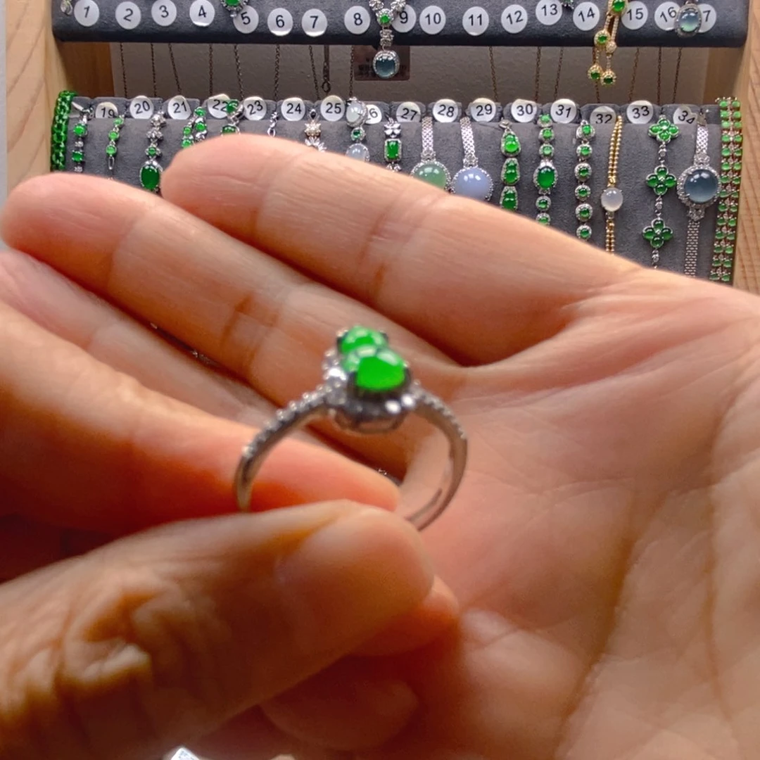 颈饰银S925镶嵌翡翠翡翠戒指