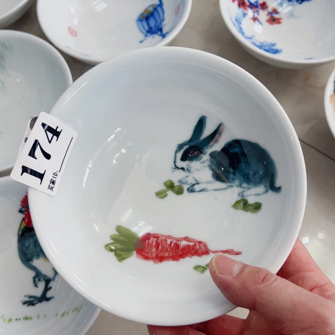 景德镇陶瓷手工手绘制作