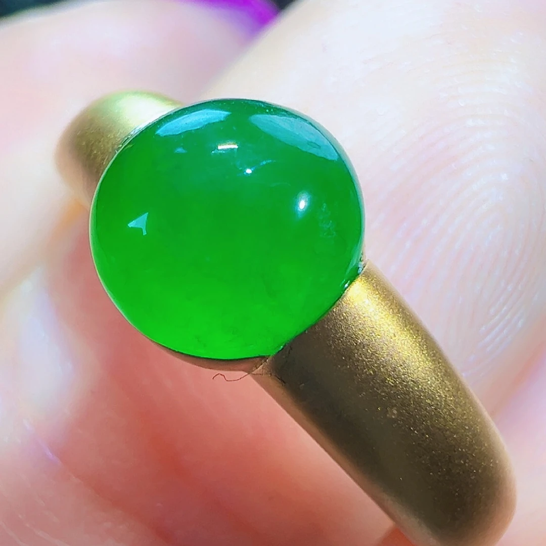 翡翠18K金镶嵌戒指签收后24小时鉴赏期