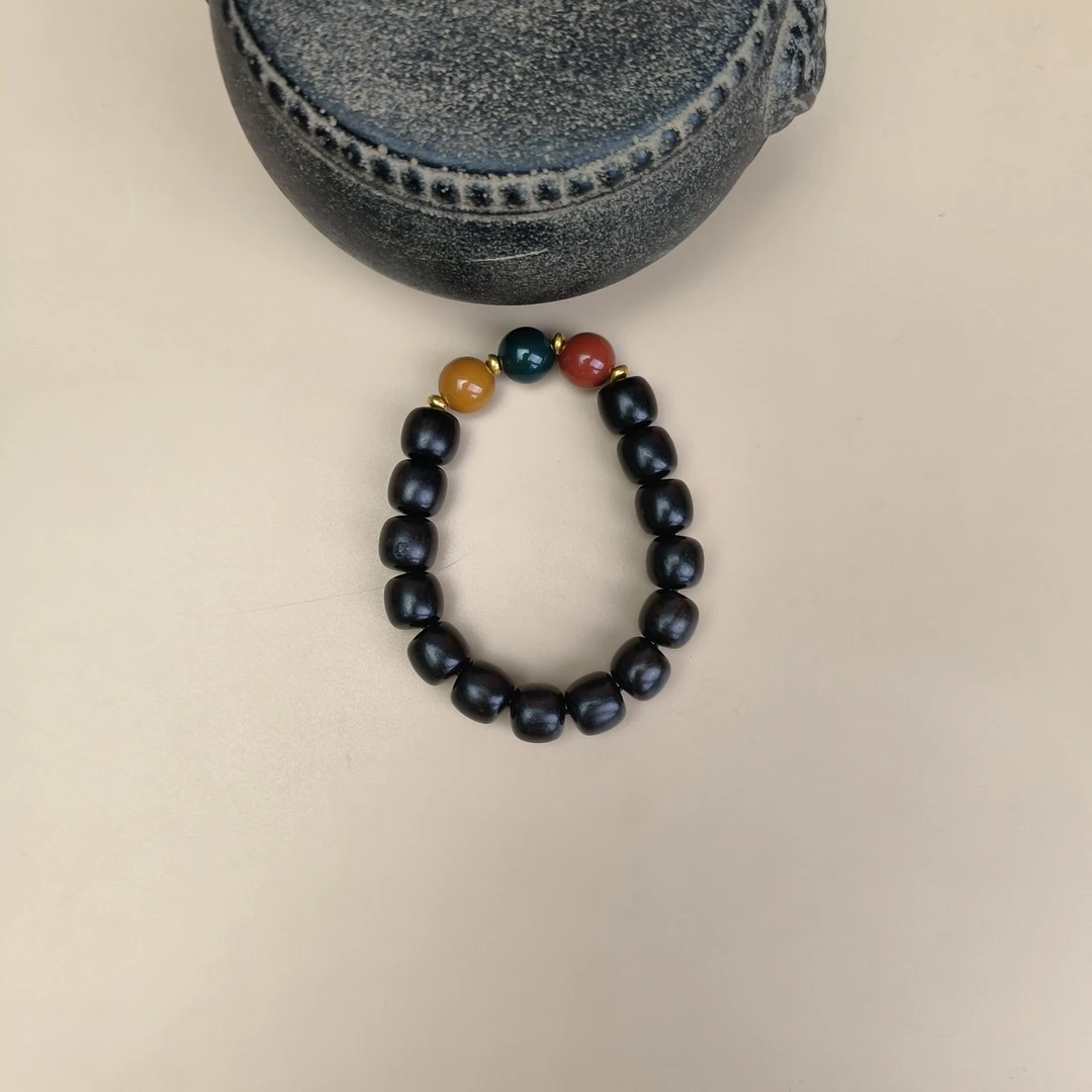 【柒韵文玩】黑t带黄绿红桶珠